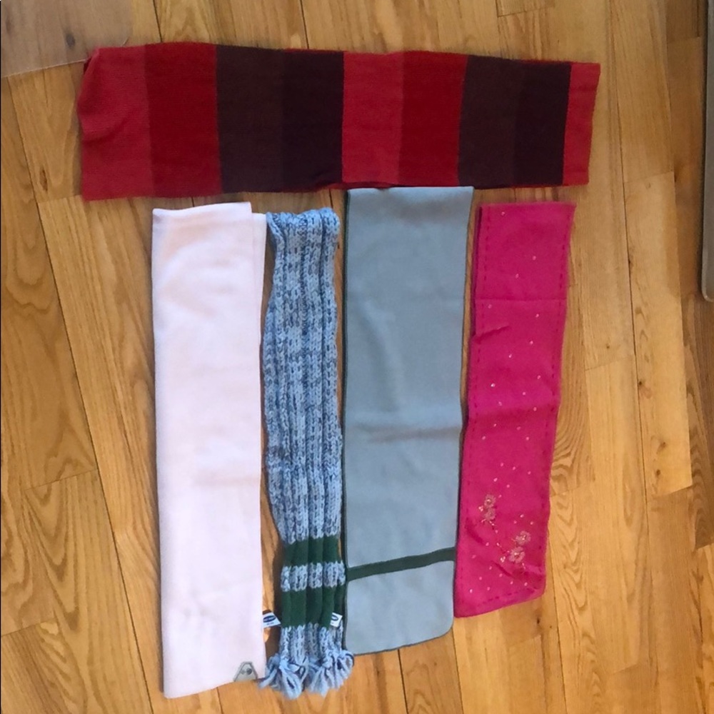Lot of 5 scarfs